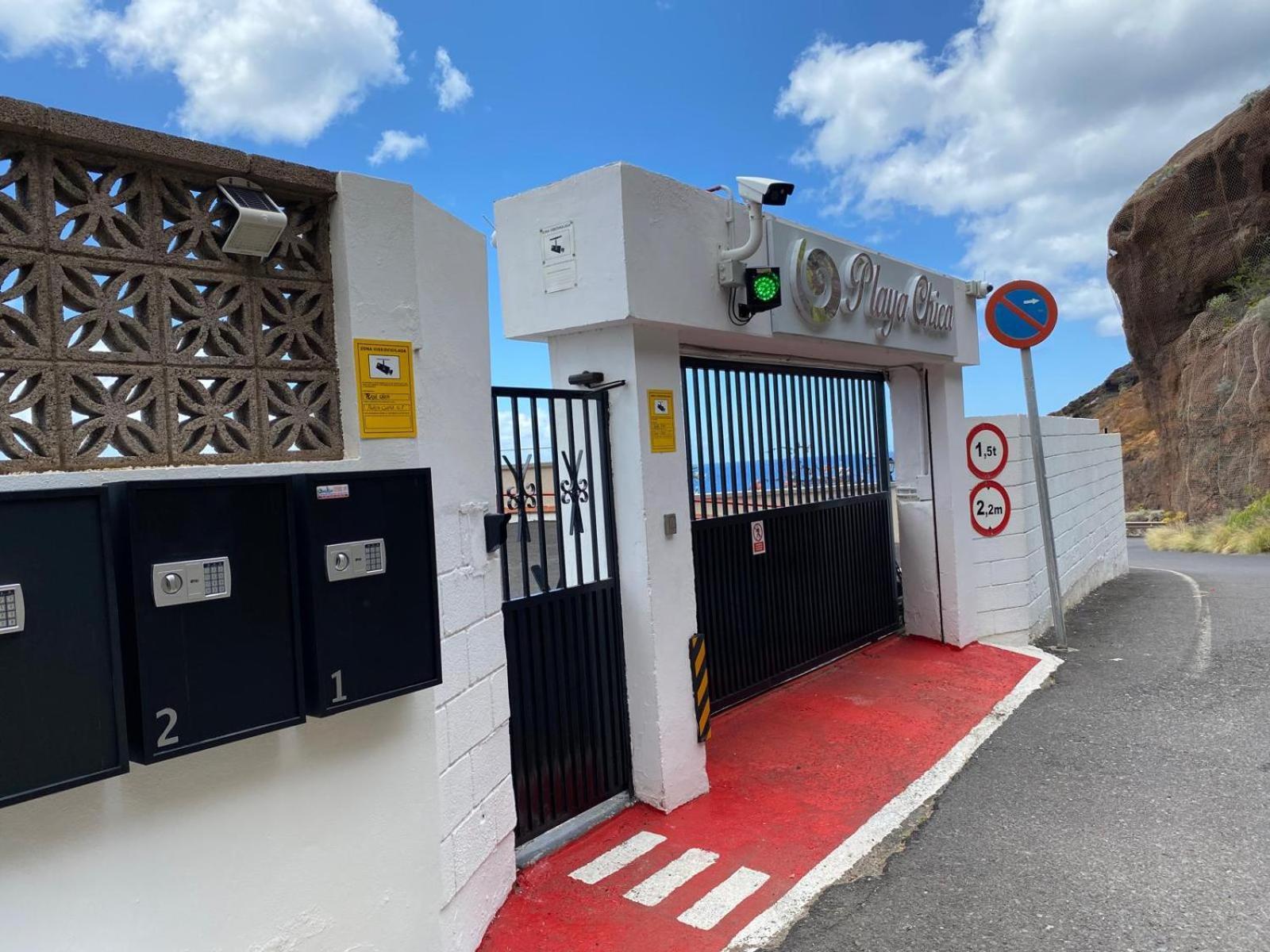 סנטה קרוז דה טנריף Apartamentos Playa Chica / Playa Las Gaviotas מראה חיצוני תמונה